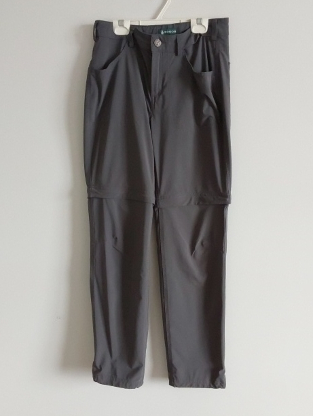 "Woods" Women's Convertible Zip-Off Pants in Dark Gray